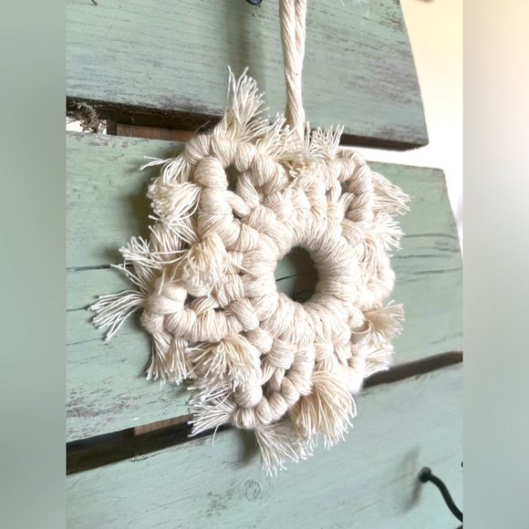 Christmas Ornament // Hand Made Macrame - Picture 1 of 4